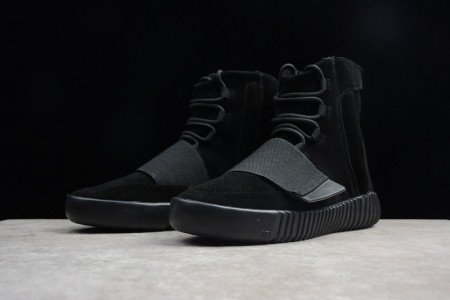 ADIDAS BOOST 750 TRIPLE BLACK