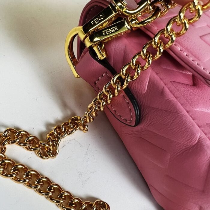 FENDI BAGUETTE Mini Chain Strap Pink Handbag Size: 4*18*11cm
