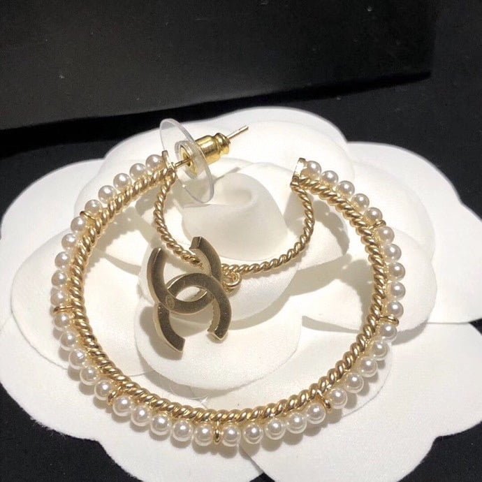 Chanel Pearl stud earrings
