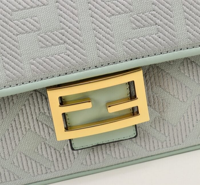 FENDI Baguette F embroidery Light Green shoulderbag F2029 Size: 26*5*15CM