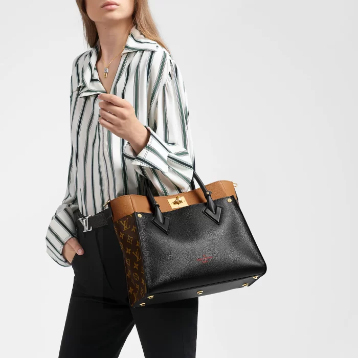 Louis Vuitton / LV Louis Vuitton / LV M53823