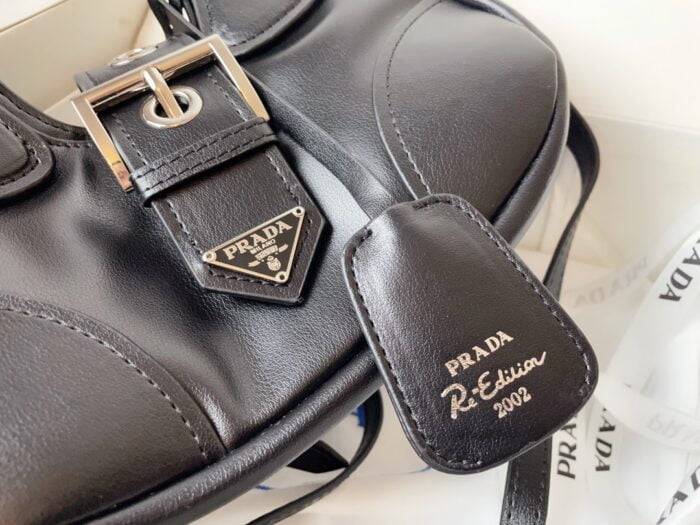 Prada leather Underarm bag black 1BA381 size: 22.5cm