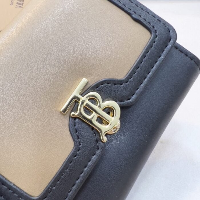 Burberry Vintage Folding clip wallet 1186 size: 8.5*4*9cm