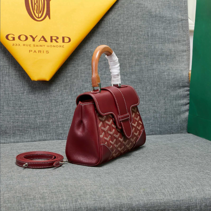 Goyard mini sigon Saddle bag Wine red Size:18*15*20*9cm