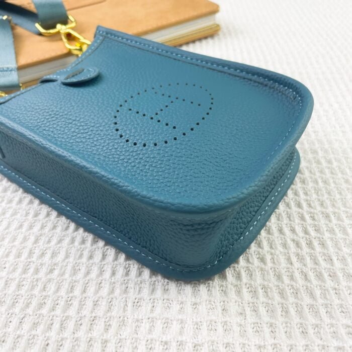 Hermès Evelyn TOGO mini phone bag Linen blue 336 size: 18*12.5*4cm