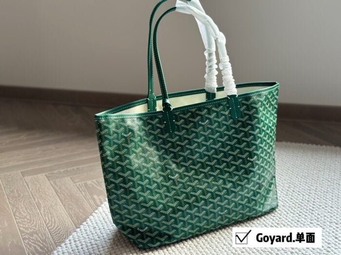 Goyard shopping bag with little wallet size:34*27cm