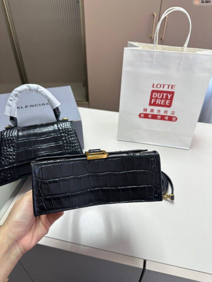 Balenciaga hourglass crocodile with gold buckle size: 23*9*15cm/20*8*12cm