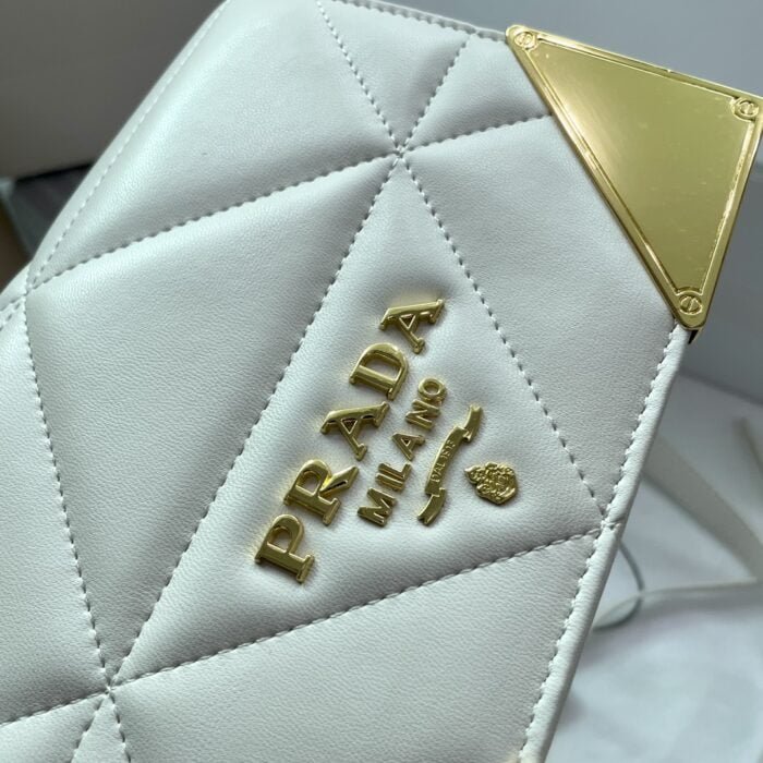 Prada Belgian calfskin shoulder bag white 1BD048 size: 20*14*8CM