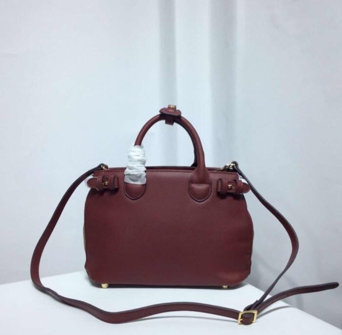 Burberry Heritage Archive The Banner wine red size: 25*19*12cm
