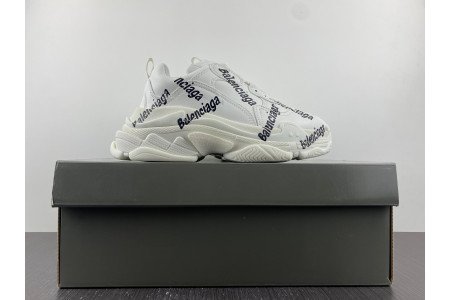 Balenciaga Triple S SNEAKER
