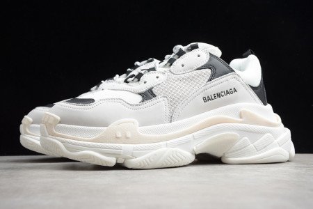 Balenciaga TRIPLE S