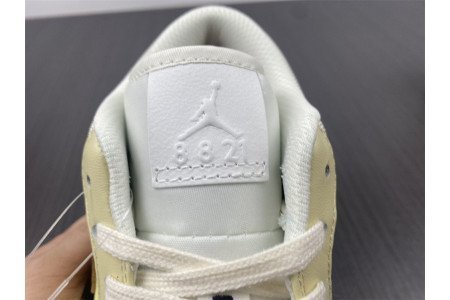 Air Jordan 1 Low SNKRS Day