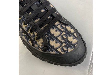 DIOR B28 SNEAKER