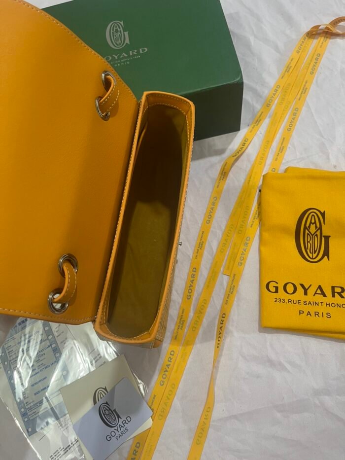 Goyard Goyardine Shell bag Yellow Size: 26*18*8cm