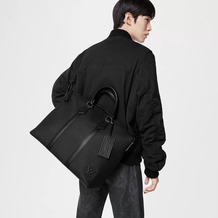Louis Vuitton / LV Lock It Tote M59158