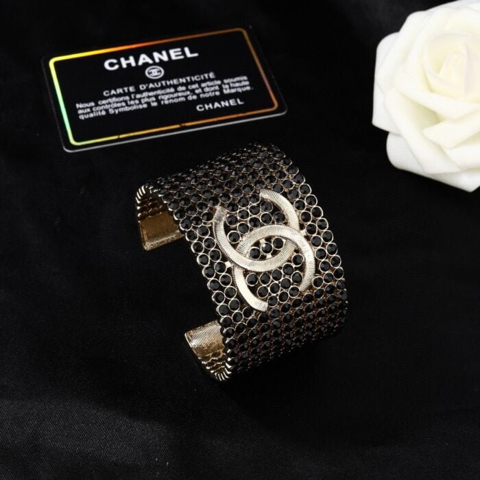 Chanel New double C bracelet