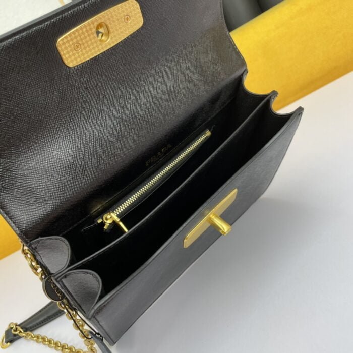 Prada organ bag black size: 20*15*5cm