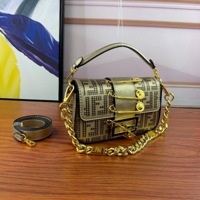 FENDI Fendace La Medusa Mini baguette bag Size: 20*13*5CM