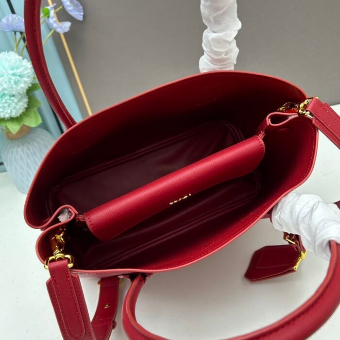 Prada Cross cut cowhide shoulder bag red 2756# size: 34*26*16cm