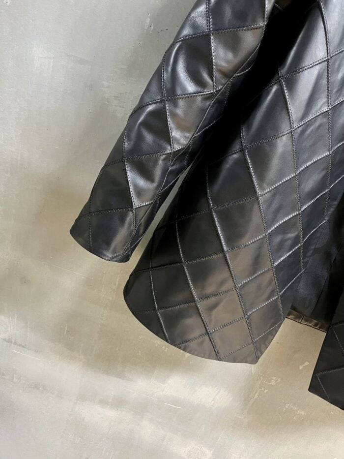 Chanel Classic diamond check design coat size: S- XL