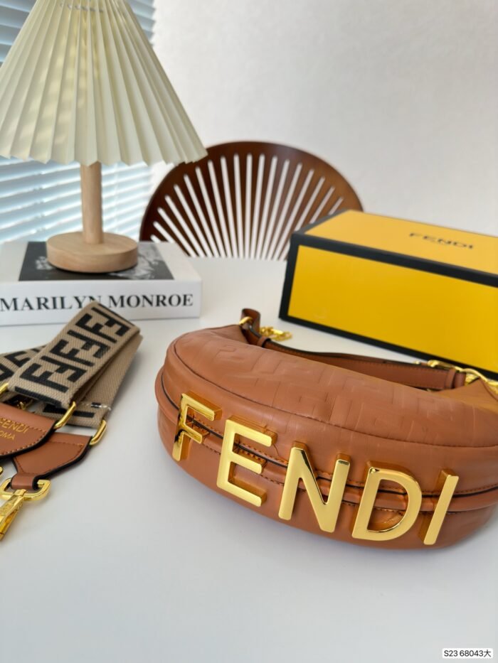 FENDI half moon bag Underarm bag size: 28*16cm