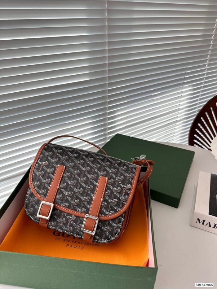 Goyard Messenger bag 547965 size: 21*5*16cm