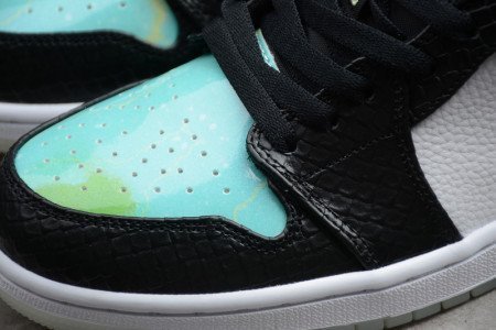 JORDAN 1 LOW GALAXY