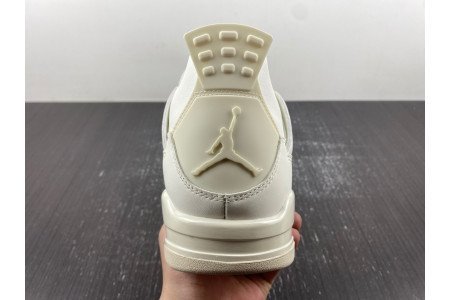 Air Jordan 4