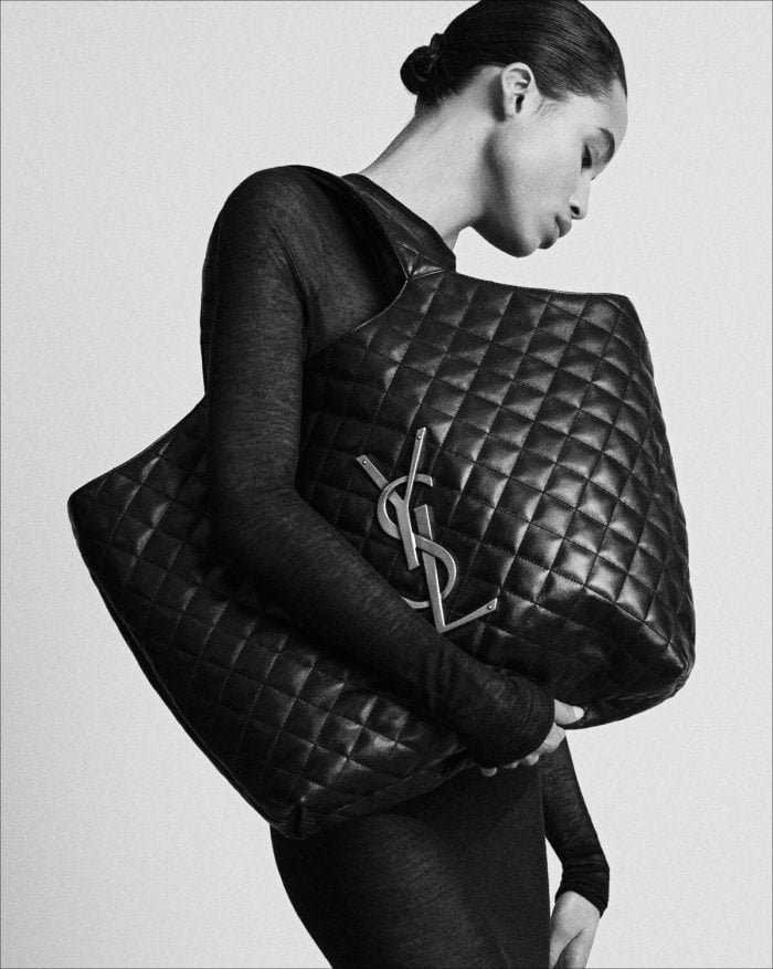 YSL / ICARE MAXI SHOPPING BAG IN QUILTED LAMBSKIN 698651AAANG1000