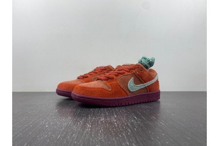 Nike SB Dunk Low Mystic Red Rosewood