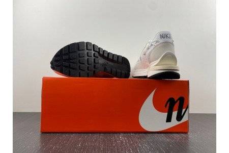 sacai x Nike Waffle Woven white Gusto