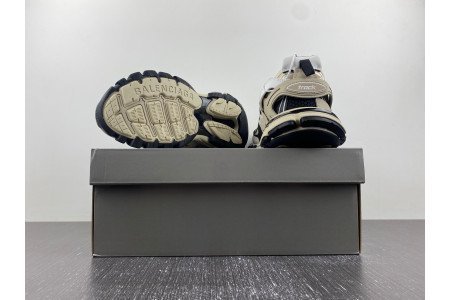 Balenciaga track