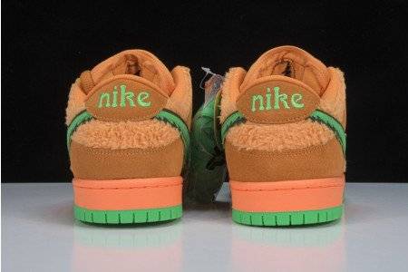 DEAD X NIKE SB DUNK LOW? ORANGE BEAR?