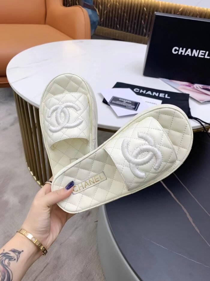 Chanel Sling-back Top casual slippers size: 35-40 note shoes size when you fill shipping address