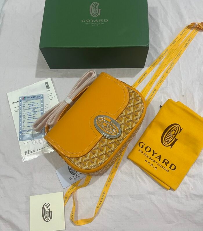 Goyard Goyardine Shell bag Yellow Size: 26*18*8cm