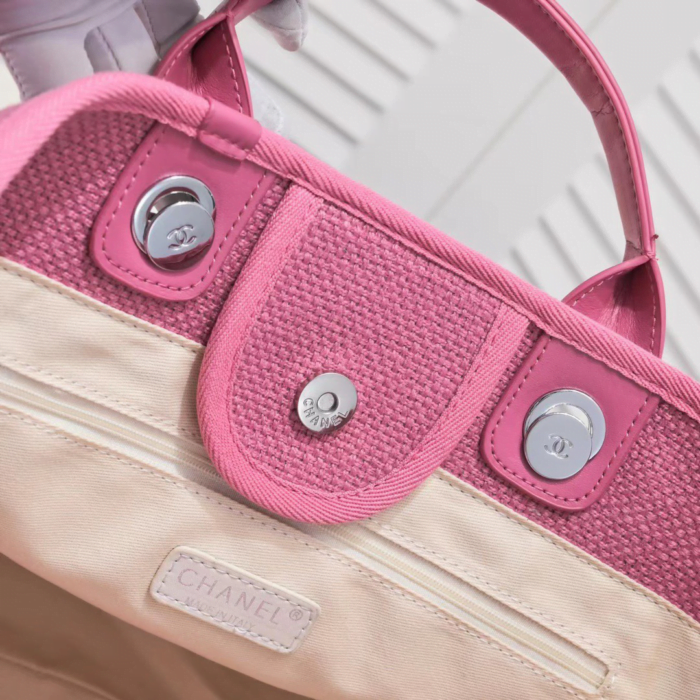 Chanel new beach bag denim bag pink with little wallet size: 48*38*30*14cm