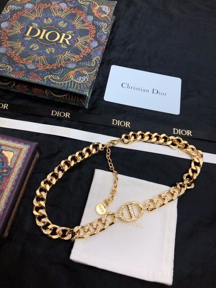 Dior necklace