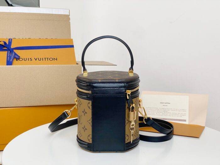 Louis Vuitton / LV monogram Drum bag m43986 size: 16*14.5*16cm