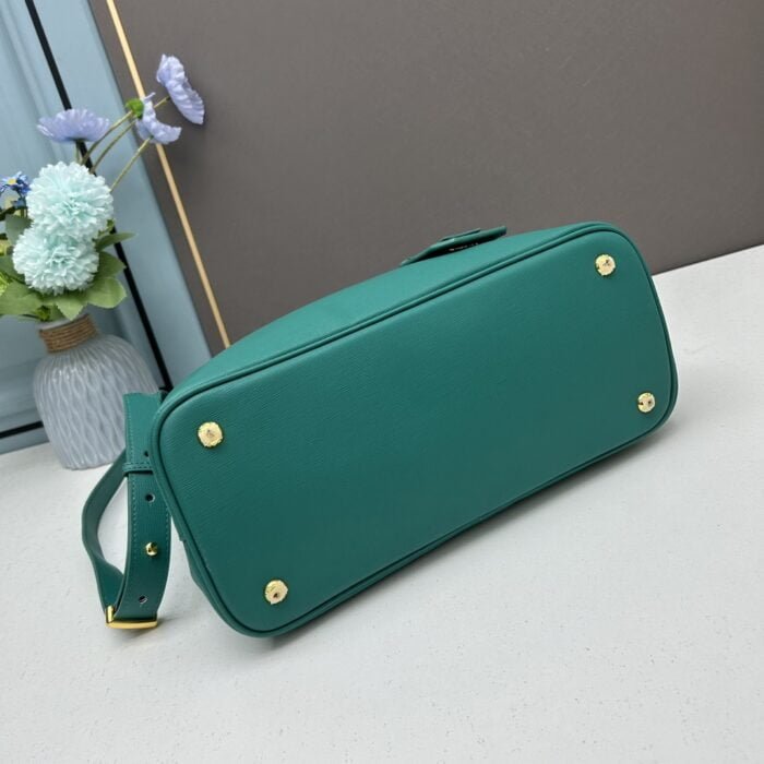Prada Cross cut cowhide shoulder bag green 2756# size: 34*26*16cm