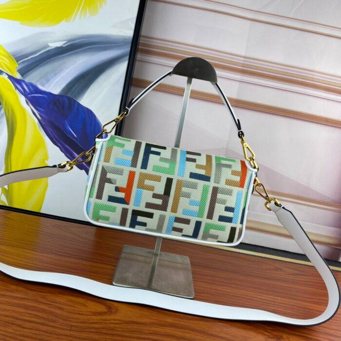 FENDI Baguette Rainbow F embroidery colors shoulderbag F2029 Size: 26*5*15CM