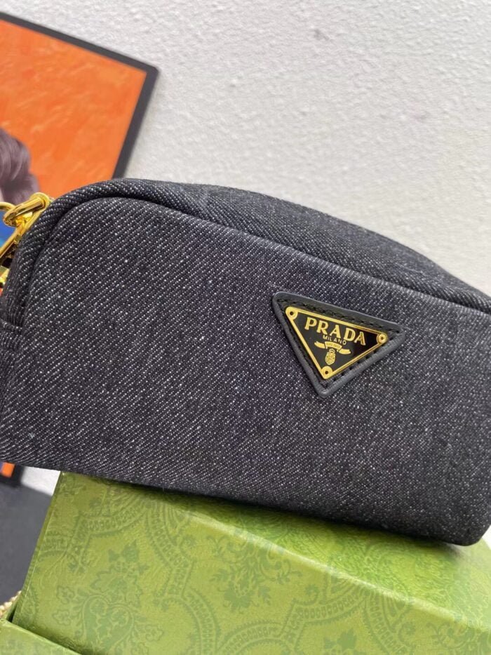 Prada denim vintage bag size:20*7*11cm