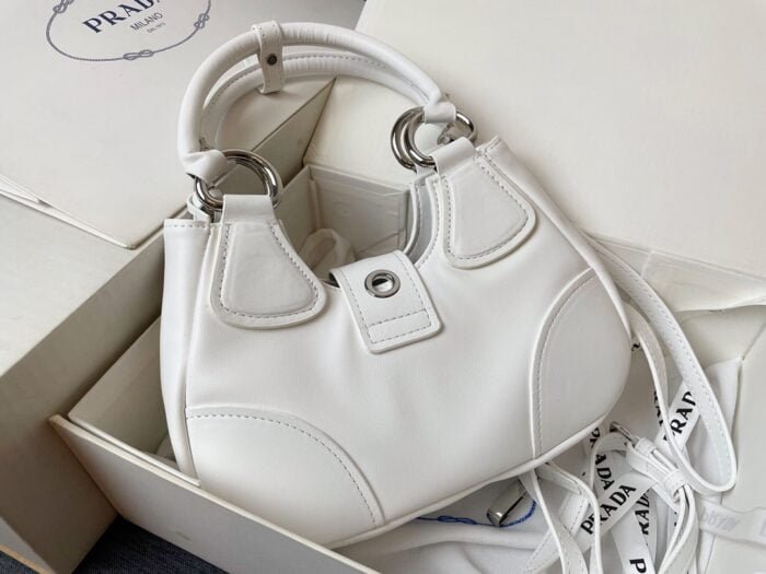 Prada leather Underarm bag white1BA381 size: 22.5cm