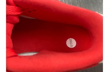 Nike Dunk Low GS ?Valentine’s Day?
