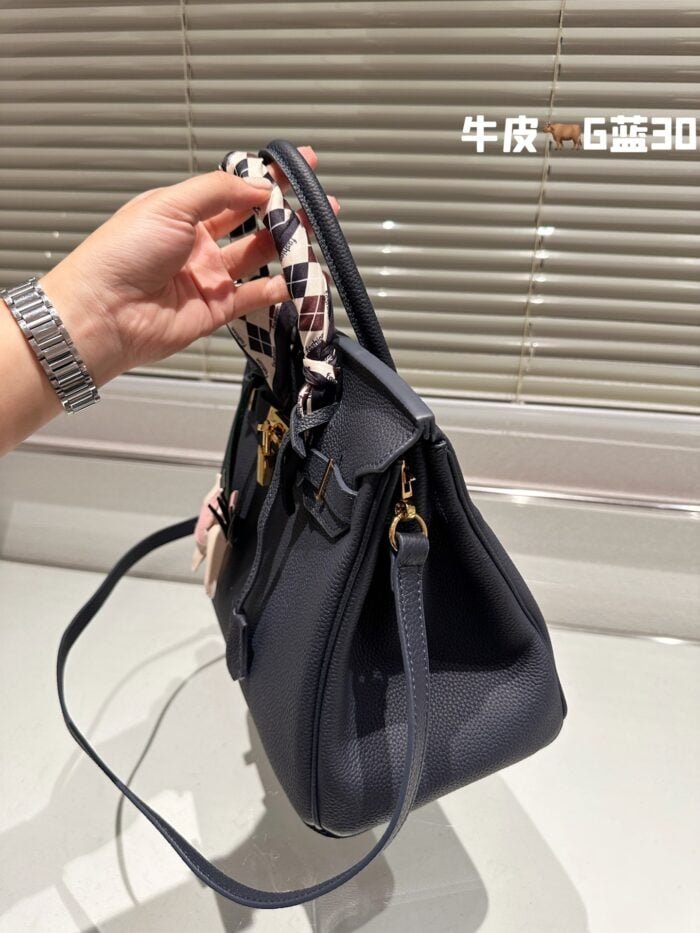Hermès Birkin Togo Calf Gold Hardware Midnight blue size: 30Cm/ 25Cm