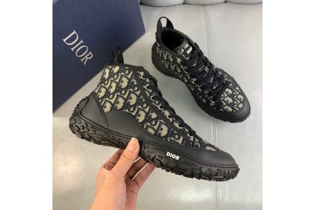 DIOR B28 SNEAKER