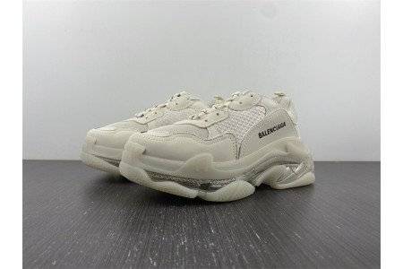 Balenciaga Triple S SNEAKER