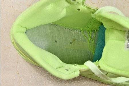 WMNS AIR JORDAN 1 HIGH PRM ‘BARELY VOLT’