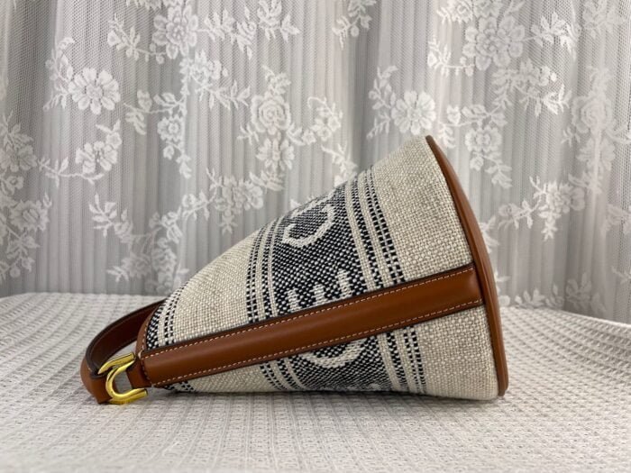 CELINE Fabric cow leather mini bucket bag Size:16*18*16cm
