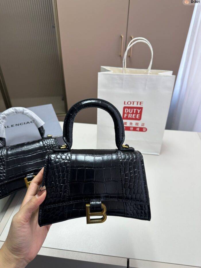 Balenciaga hourglass crocodile with gold buckle size: 23*9*15cm/20*8*12cm