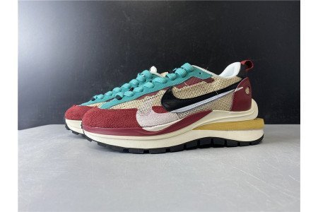 Sacai x Nike Pegasus VaporFly SP